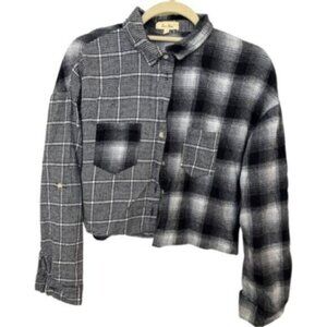 Black and White Multi- Print Cropped Flannel